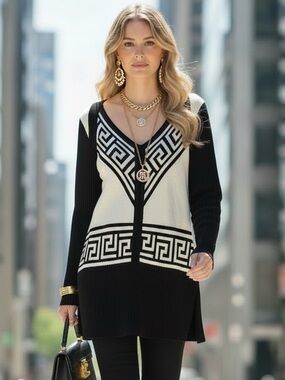 St. John Collection Greek Key Sweater Black & White Geometric V-Neck Tunic S